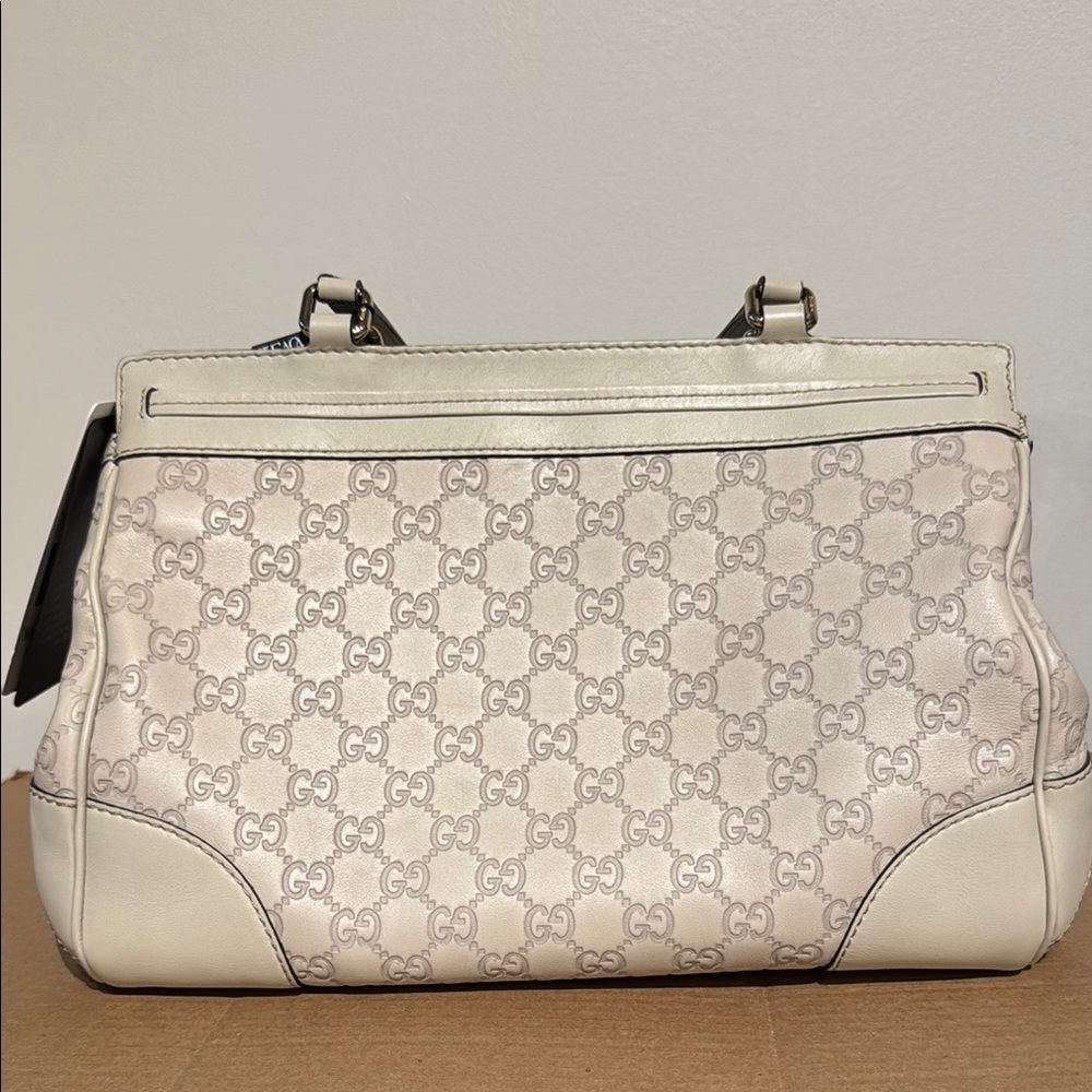 Gucci Cream Shoulder Bag with Monogram Design